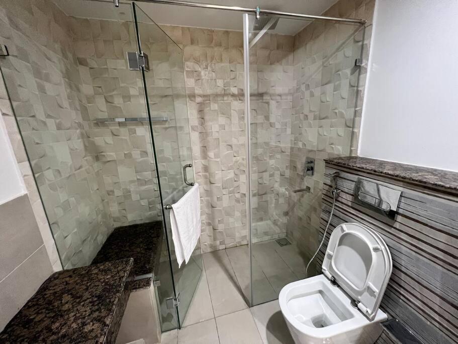 Sunset Luxury Gold Crest Mall Residency Lahor Dış mekan fotoğraf
