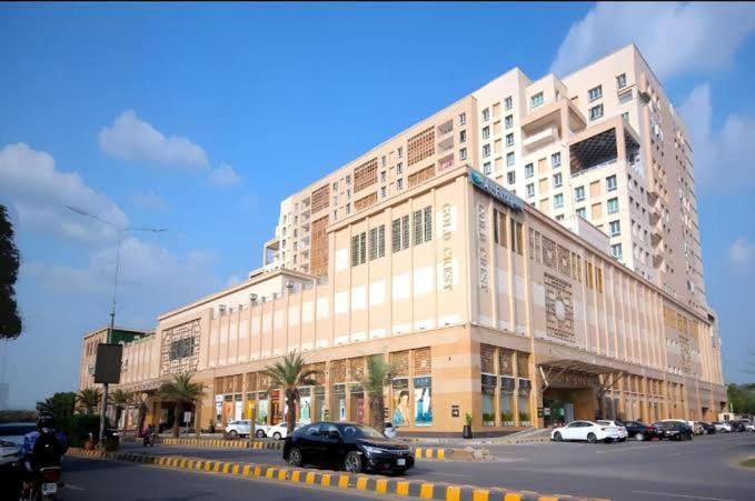 Sunset Luxury Gold Crest Mall Residency Lahor Dış mekan fotoğraf