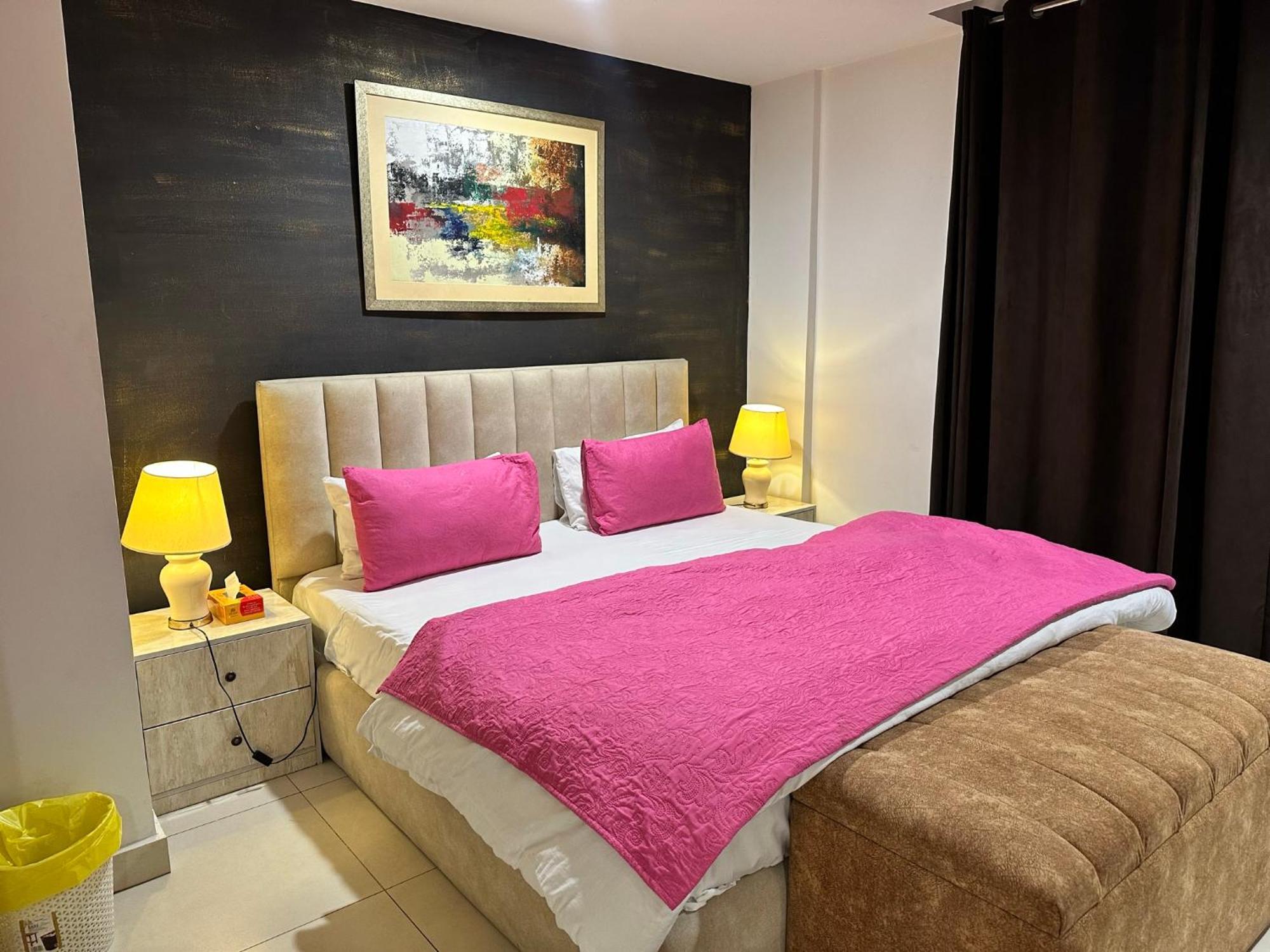 Sunset Luxury Gold Crest Mall Residency Lahor Dış mekan fotoğraf