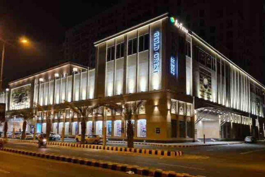 Sunset Luxury Gold Crest Mall Residency Lahor Dış mekan fotoğraf
